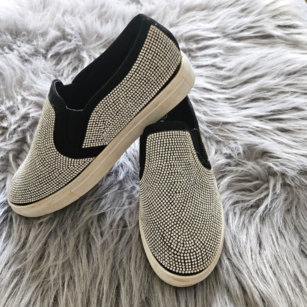 Girls size 5 Rhinestone Slip on Shoes